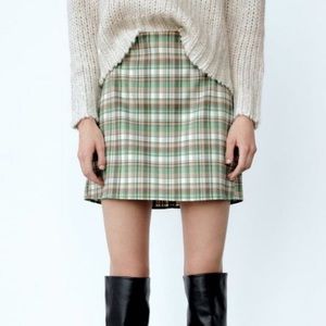 {Zara} Brand New Multicolored Plaid Mini Skirt